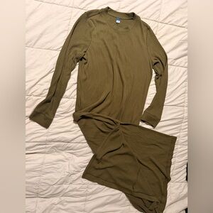 Old Navy Olive Ribbed Crewneck Midi Dress